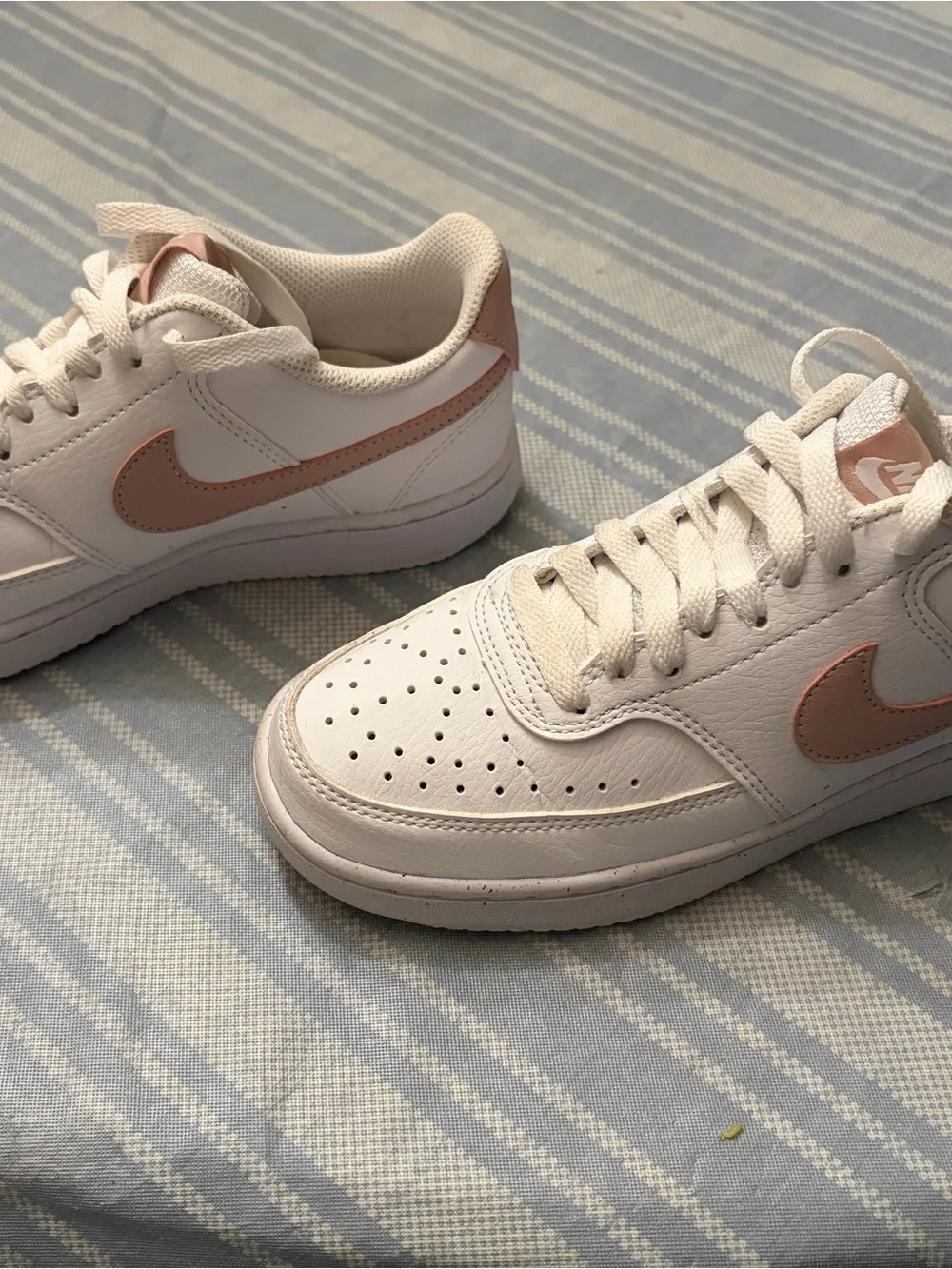 Nike Women’s White Sneakers with Rose Pink Swoosh